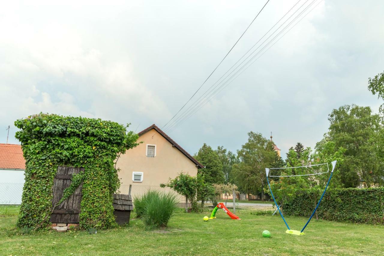 Garden Holiday Home Drenje  Buitenkant foto